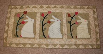 Rabbit quilt trois lapin