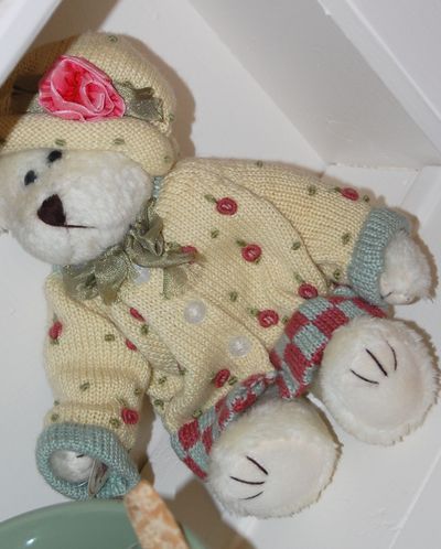 Office Little bear 2