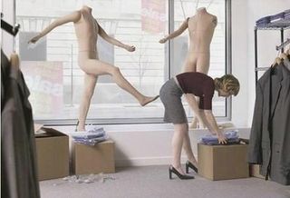 Mannequin+kicking+Ass